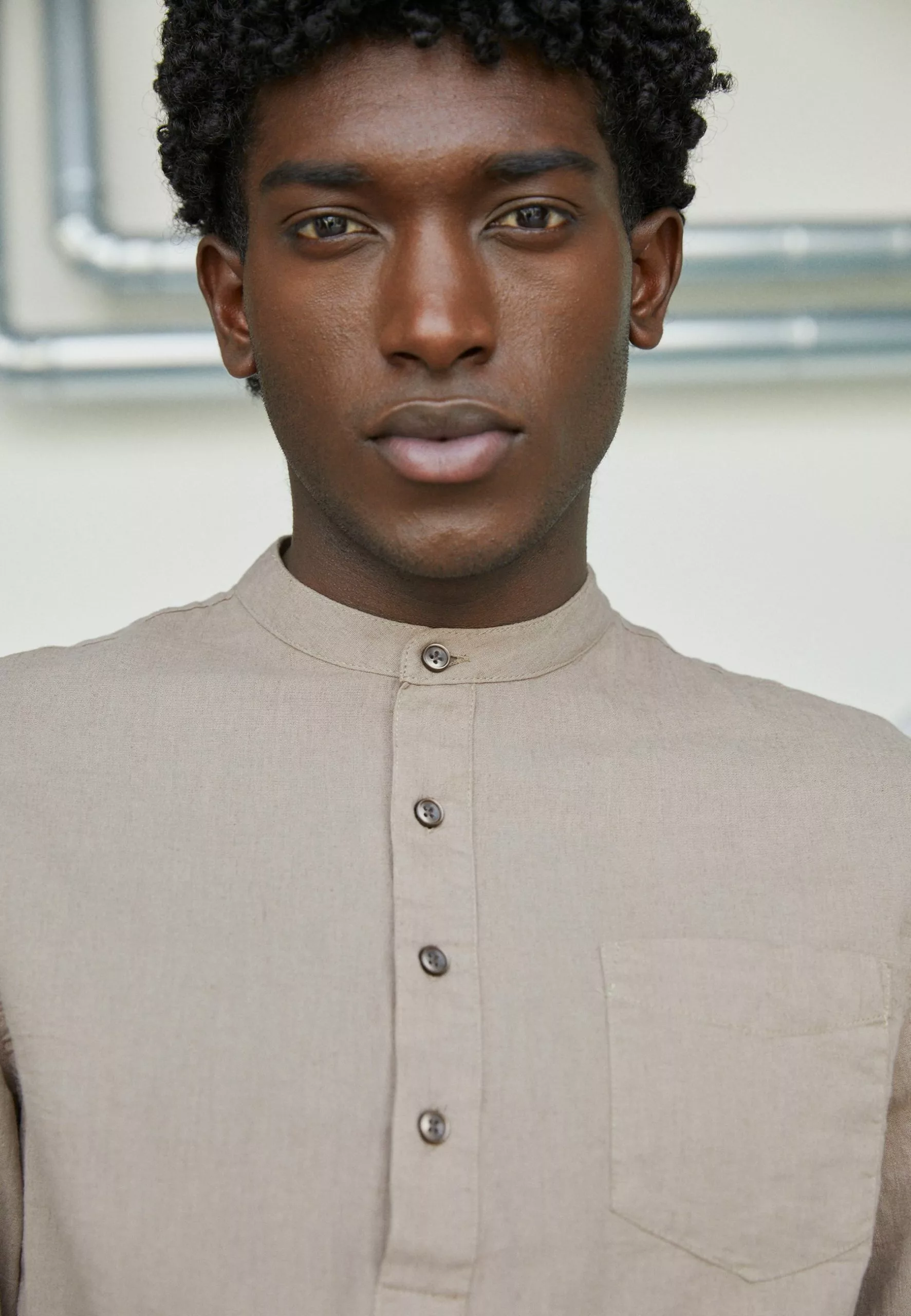 Pier One Koszula - Taupe 5 Pier One Koszula - Taupe - obrazek 3