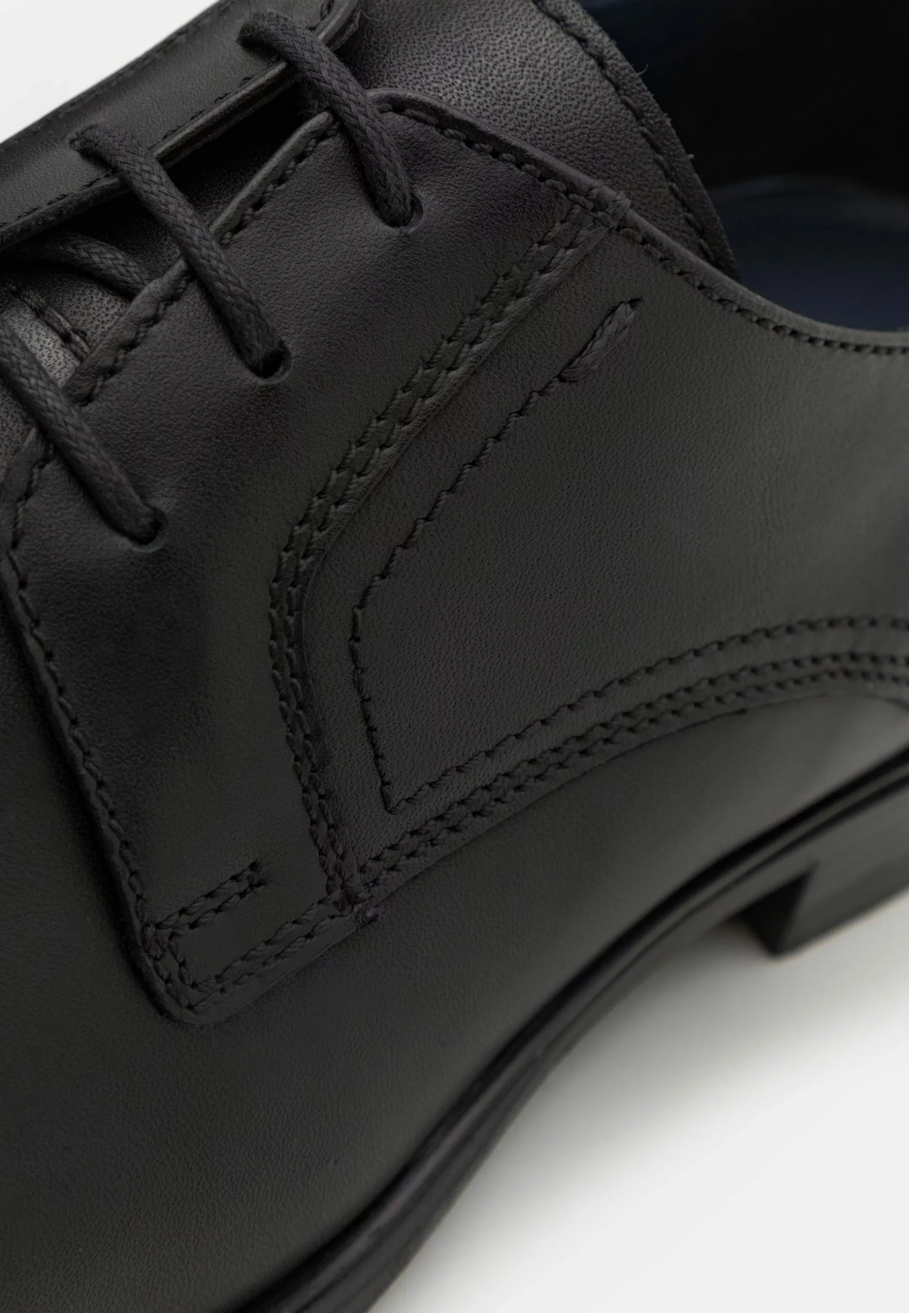 Pier One LEATHER - Oksfordki - Black 8 Pier One LEATHER - Oksfordki - Black - obrazek 6