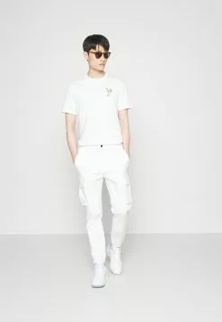 Pier One COCKTAIL TEE - T-shirt Z Nadrukiem - White -Pier One Sklep 06372eba4bbb4880a3260a284e479f17