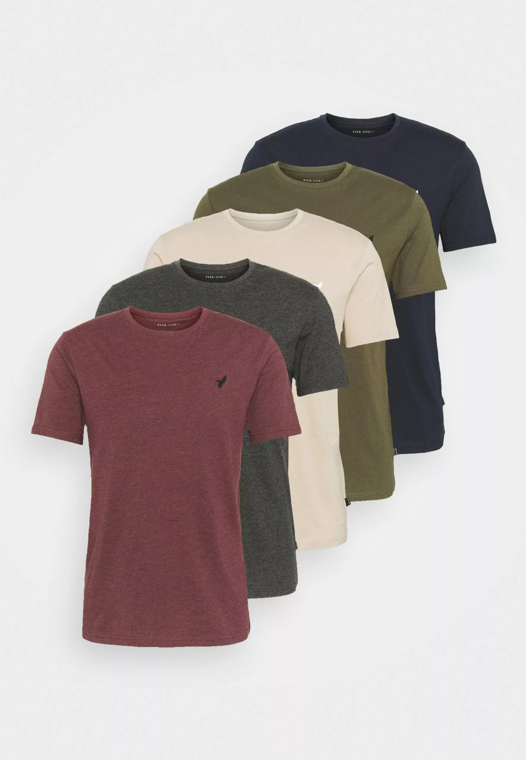 Pier One 5 PACK - T-shirt Basic - Dark Grey/dark Blue/olive 9 Pier One 5 PACK - T-shirt Basic - Dark Grey/dark Blue/olive - obrazek 7