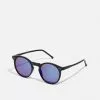 Pier One UNISEX - Okulary Przeciwsłoneczne - Black/blue -Pier One Sklep 15eaed2ac3c14708a694ce0331a19199