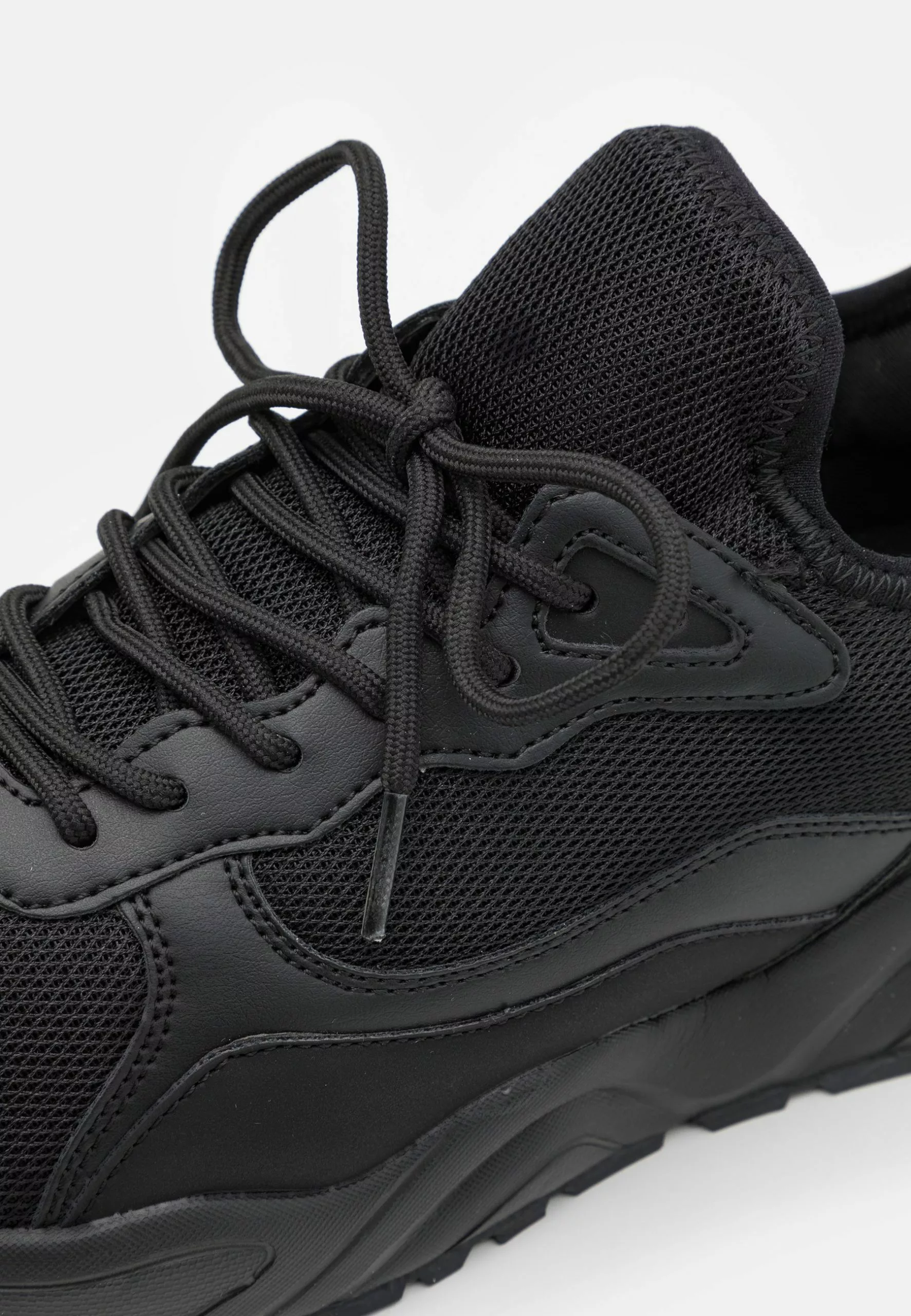 Pier One UNISEX - Sneakersy Niskie - Black 8 Pier One UNISEX - Sneakersy Niskie - Black - obrazek 6