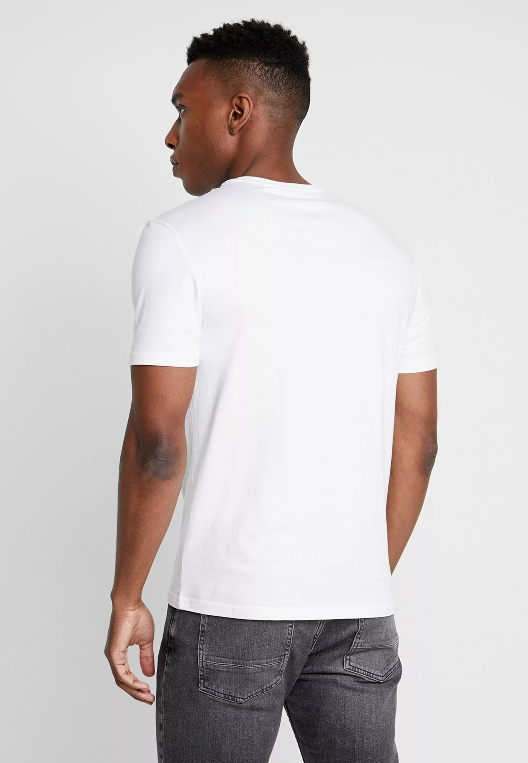 Pier One 5 PACK - T-shirt Basic - Mottled Bordeaux/white 5 Pier One 5 PACK - T-shirt Basic - Mottled Bordeaux/white - obrazek 3