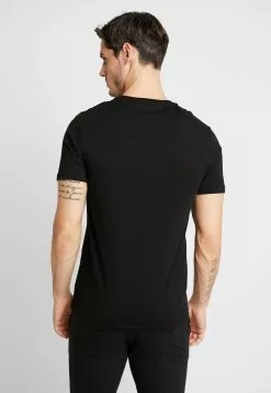 Pier One T-shirt Z Nadrukiem - Black 9 Pier One T-shirt Z Nadrukiem - Black -Pier One Sklep 22254a88e40c4118997ad7dc70e3588e