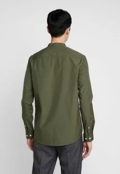 Pier One 2 PACK - Koszula - Oliv/black -Pier One Sklep 2938873689d64473bdedf7291e717928