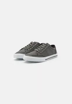 Pier One UNISEX - Sneakersy Niskie - Grey -Pier One Sklep 32bf3a0f84cd47299a637473f083a8ef