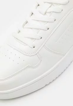 Pier One UNISEX - Sneakersy Niskie - White -Pier One Sklep 553ae4b1009546709410b36d948cde12