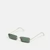 Pier One UNISEX - Okulary Przeciwsłoneczne - Green -Pier One Sklep 5b3403560b934c61b0aa006cc61c8eea