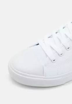 Pier One UNISEX - Sneakersy Niskie - White -Pier One Sklep 5dbd9684303a42eda941635bc0da6893