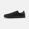 Pier One UNISEX - Sneakersy Niskie - Black