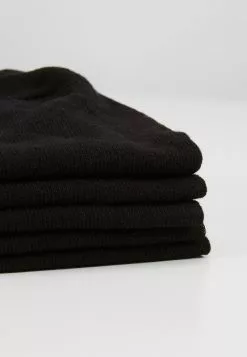 Pier One 5 PACK - Stopki - Black 5 Pier One 5 PACK - Stopki - Black -Pier One Sklep 64531cf3ba0c464b8b6e4c1e1229d161