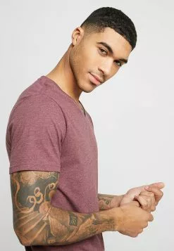 Pier One T-shirt Basic - Mottled Bordeaux 11 Pier One T-shirt Basic - Mottled Bordeaux -Pier One Sklep 64636f97fa9041078d1ca47cf5e1738b