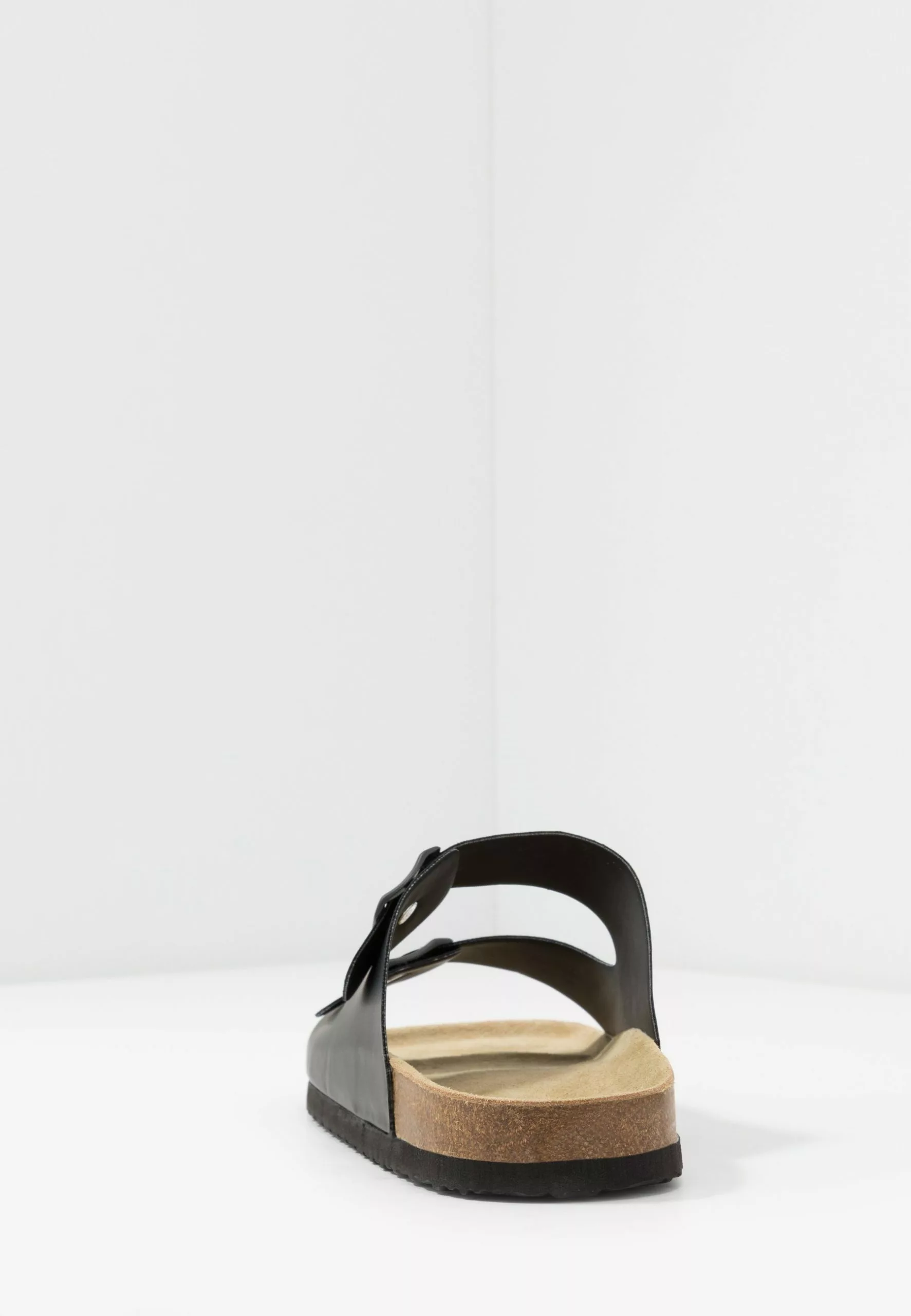 Pier One UNISEX - Kapcie - Black 6 Pier One UNISEX - Kapcie - Black - obrazek 4