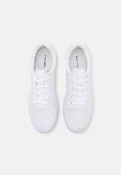 Pier One UNISEX - Sneakersy Niskie - White -Pier One Sklep 6894621d30c7490b970389df13739b50