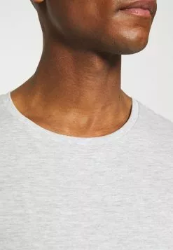 Pier One 5 PACK - T-shirt Basic - Black/white/light Grey -Pier One Sklep 781514b98ac940a2934d4a3cf6c9ca05