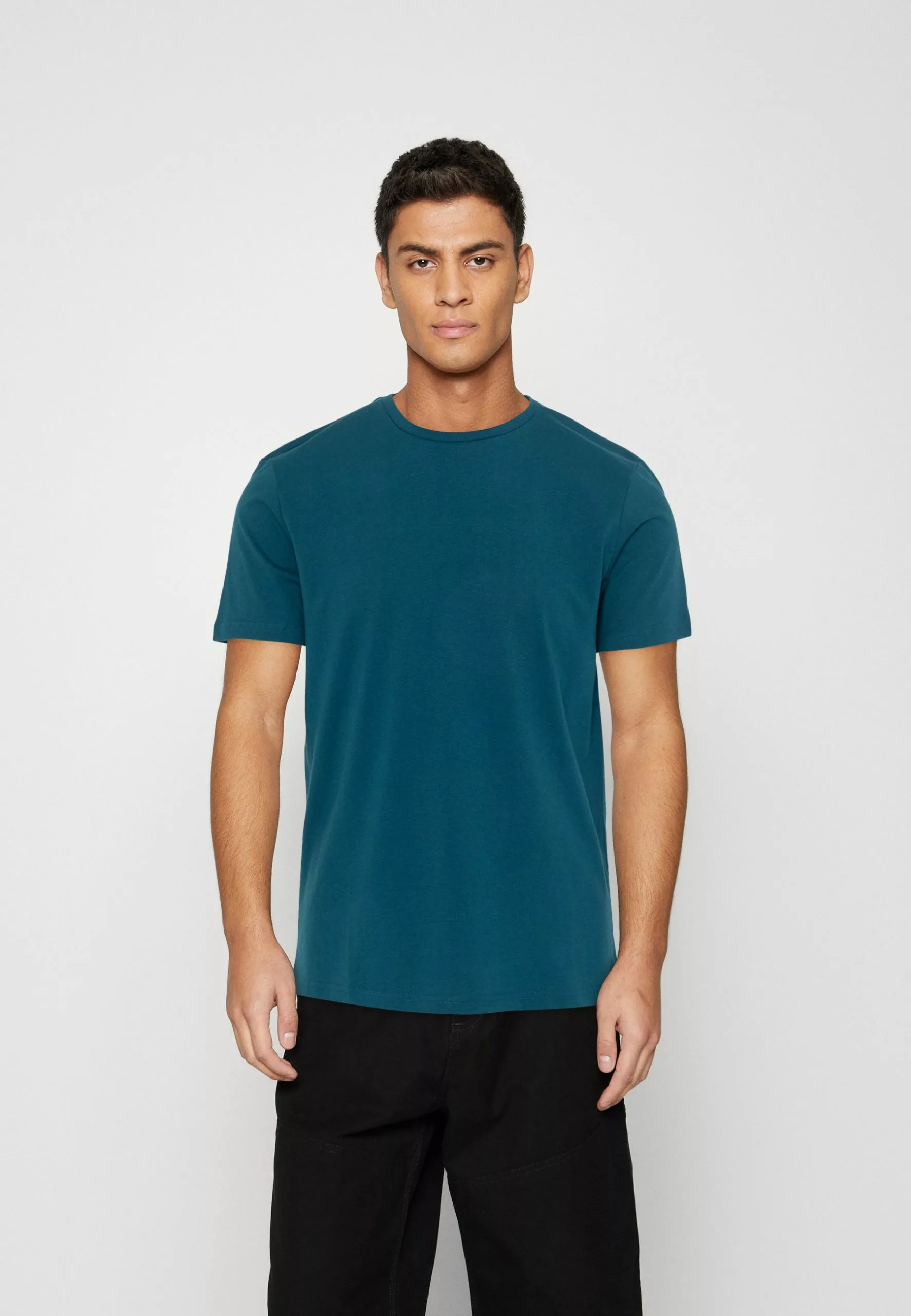 Pier One 7 PACK - T-shirt Basic - Red/silver/royal Blue 4 Pier One 7 PACK - T-shirt Basic - Red/silver/royal Blue - obrazek 2