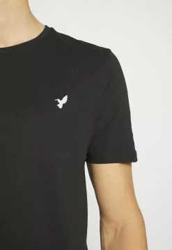 Pier One 5 PACK - T-shirt Basic - White/black/dark Blue -Pier One Sklep 7ff9eb908aaf4b98b2151695076bad57