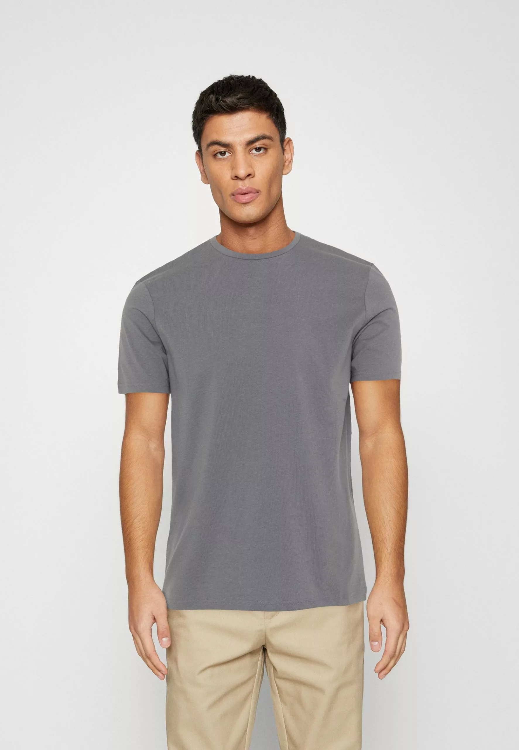 Pier One 7 PACK - T-shirt Basic - Red/silver/royal Blue 7 Pier One 7 PACK - T-shirt Basic - Red/silver/royal Blue - obrazek 5