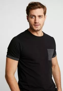 Pier One T-shirt Z Nadrukiem - Black 11 Pier One T-shirt Z Nadrukiem - Black -Pier One Sklep 9343835ddc9f438ca3a4235c3a416a16