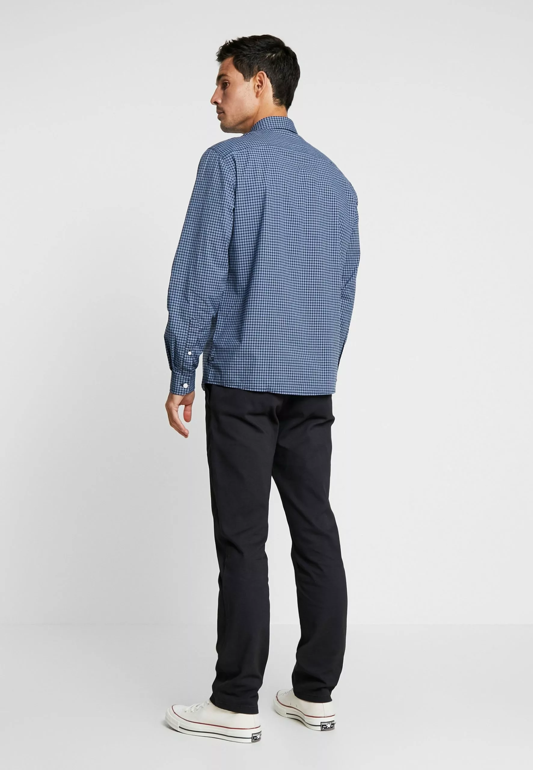 Pier One Chinosy - Black 5 Pier One Chinosy - Black - obrazek 3