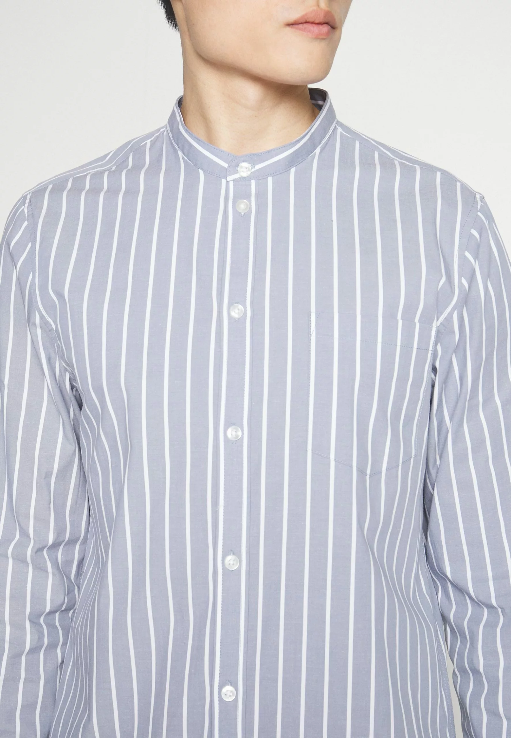 Pier One MUSCLE FIT STAND - Koszula - Blue 8 Pier One MUSCLE FIT STAND - Koszula - Blue - obrazek 6