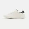 Pier One Sneakersy Niskie - White -Pier One Sklep b7c7cb0d63e84ccf9783eb7a48f17201
