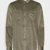 Pier One CORDUROY OVERSHIRT - Koszula - Khaki 2 Pier One CORDUROY OVERSHIRT - Koszula - Khaki -Pier One Sklep c1328894408d43f0ba0d5179b0ddb4ec