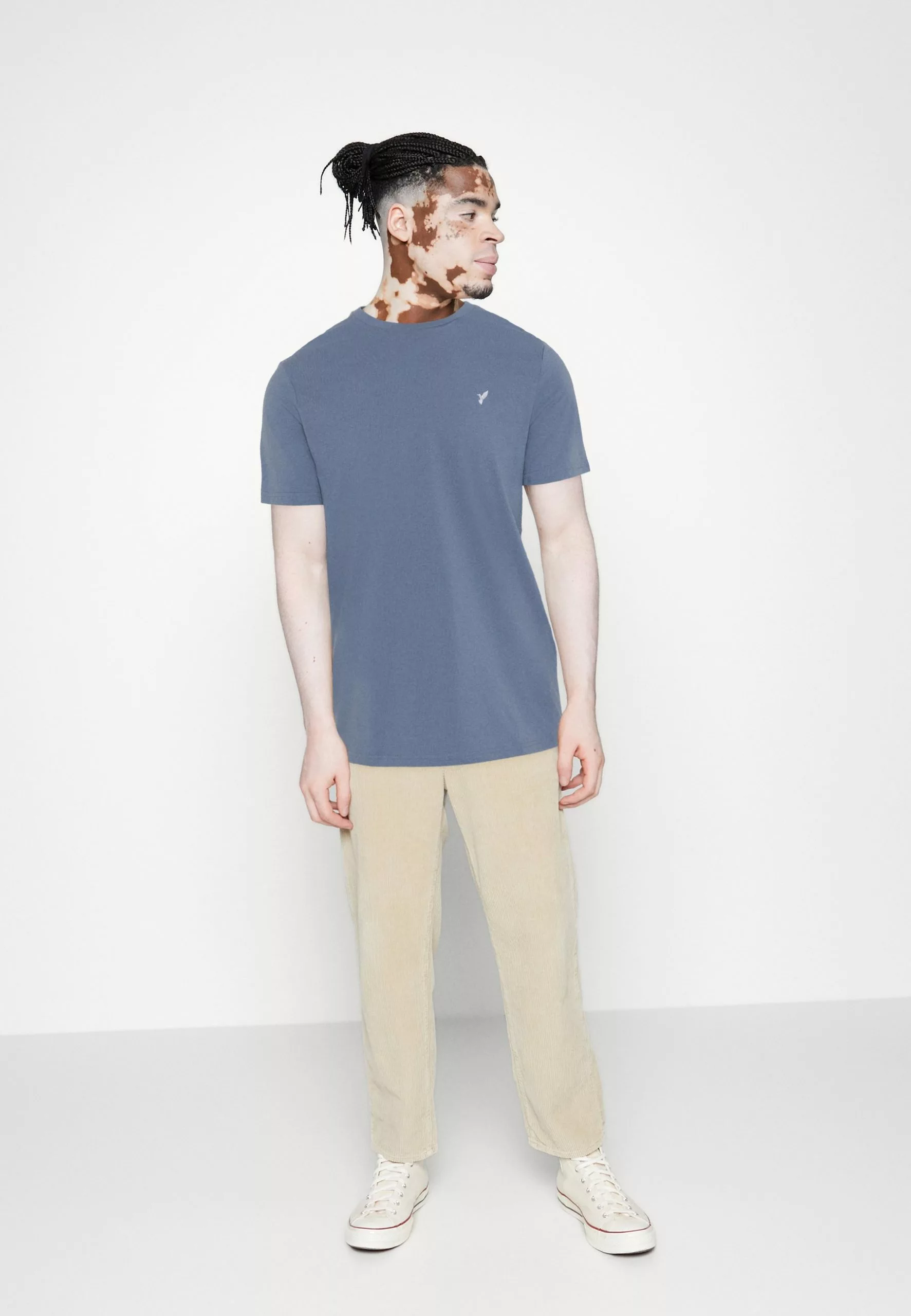 Pier One 3 PACK - T-shirt Basic - White/dark Blue/blue 3 Pier One 3 PACK - T-shirt Basic - White/dark Blue/blue