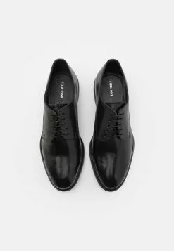 Pier One LEATHER - Oksfordki - Black -Pier One Sklep d329b480fd9647fcb02de0ad52e20a04
