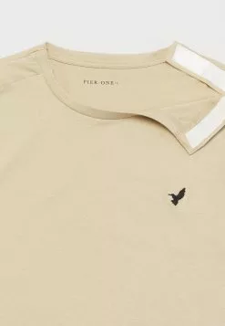 Pier One T-shirt Basic - Beige -Pier One Sklep d87dc529201e4b3d9758c8fdbae4633b