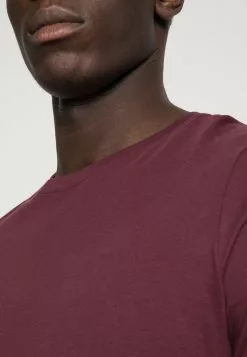 Pier One 2 PACK - T-shirt Basic - Bordeaux 11 Pier One 2 PACK - T-shirt Basic - Bordeaux -Pier One Sklep dde4a41bb87943ada78e9639f6e4c9bf