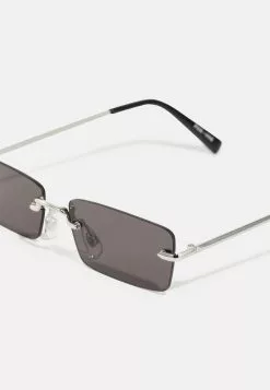 Pier One UNISEX - Okulary Przeciwsłoneczne - Black 6 Pier One UNISEX - Okulary Przeciwsłoneczne - Black -Pier One Sklep e15ab6ee6bcb46b3b75eb870236169a4