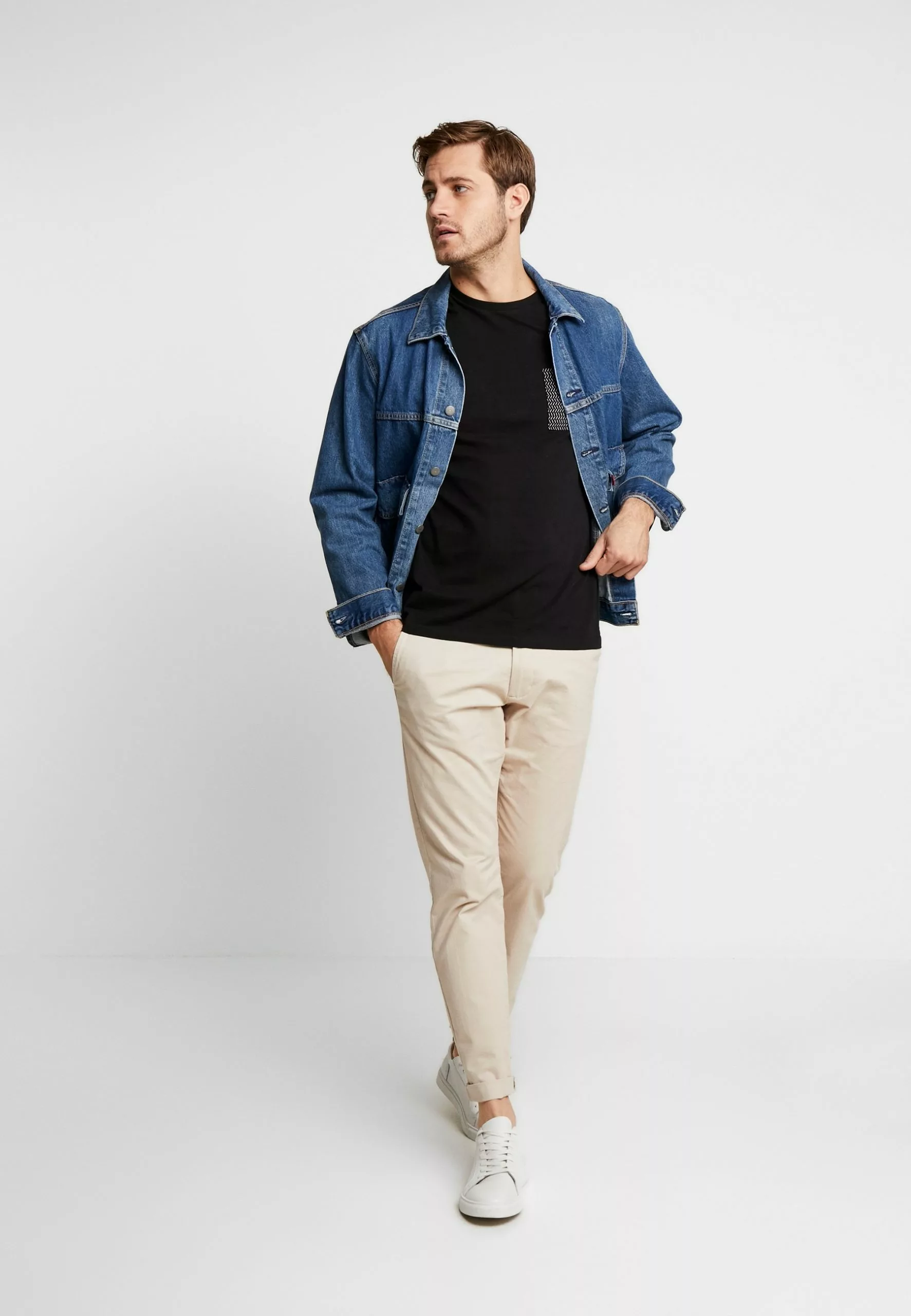 Pier One T-shirt Z Nadrukiem - Black 4 Pier One T-shirt Z Nadrukiem - Black - obrazek 2