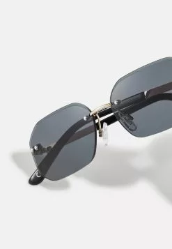 Pier One UNISEX - Okulary Przeciwsłoneczne - Black 14 Pier One UNISEX - Okulary Przeciwsłoneczne - Black -Pier One Sklep ec1440da36d84c4cab411fe4e36066e2