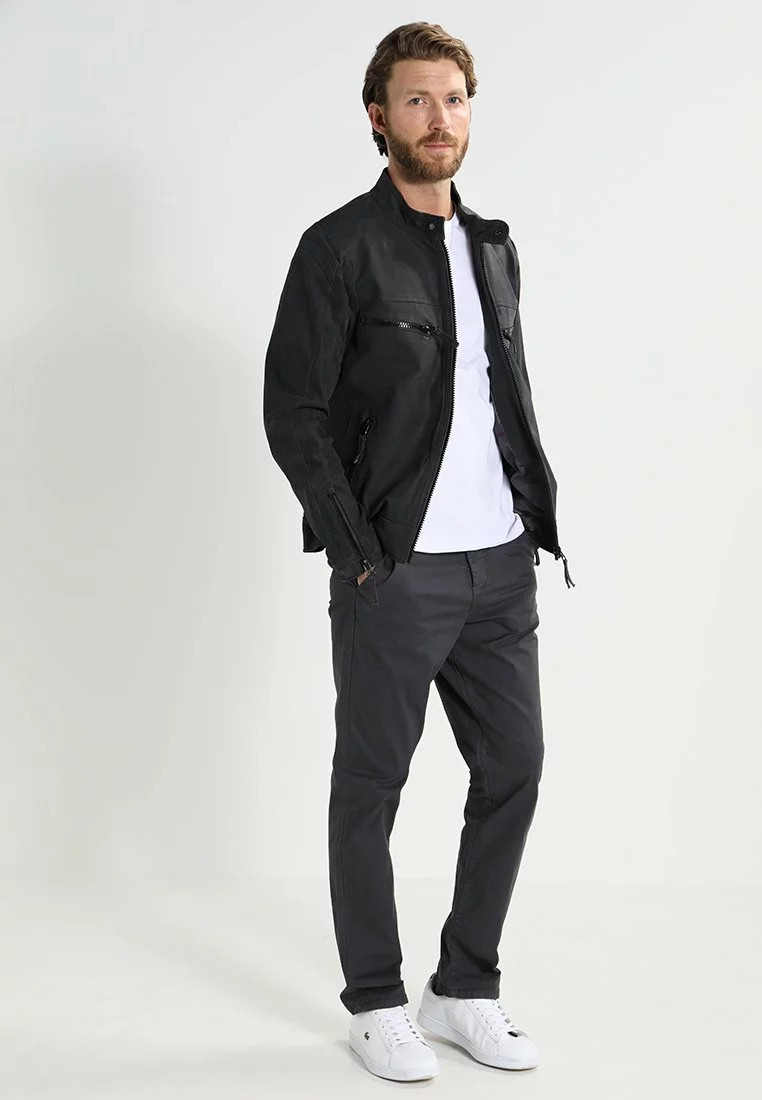 Pier One 2 PACK - T-shirt Basic - White 4 Pier One 2 PACK - T-shirt Basic - White - obrazek 2