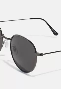 Pier One UNISEX - Okulary Przeciwsłoneczne - Gunmetal -Pier One Sklep f4ef5dff562b4b6383c122042b5c28ce