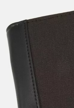 Pier One Portfel - Black 9 Pier One Portfel - Black -Pier One Sklep f69ce714c77542f983324f2456779ecc