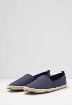 Pier One RENA ESPADRILLE UNISEX - Espadryle - Dark Blue -Pier One Sklep f7a8b37ea55948659b97ea58c22bd23a