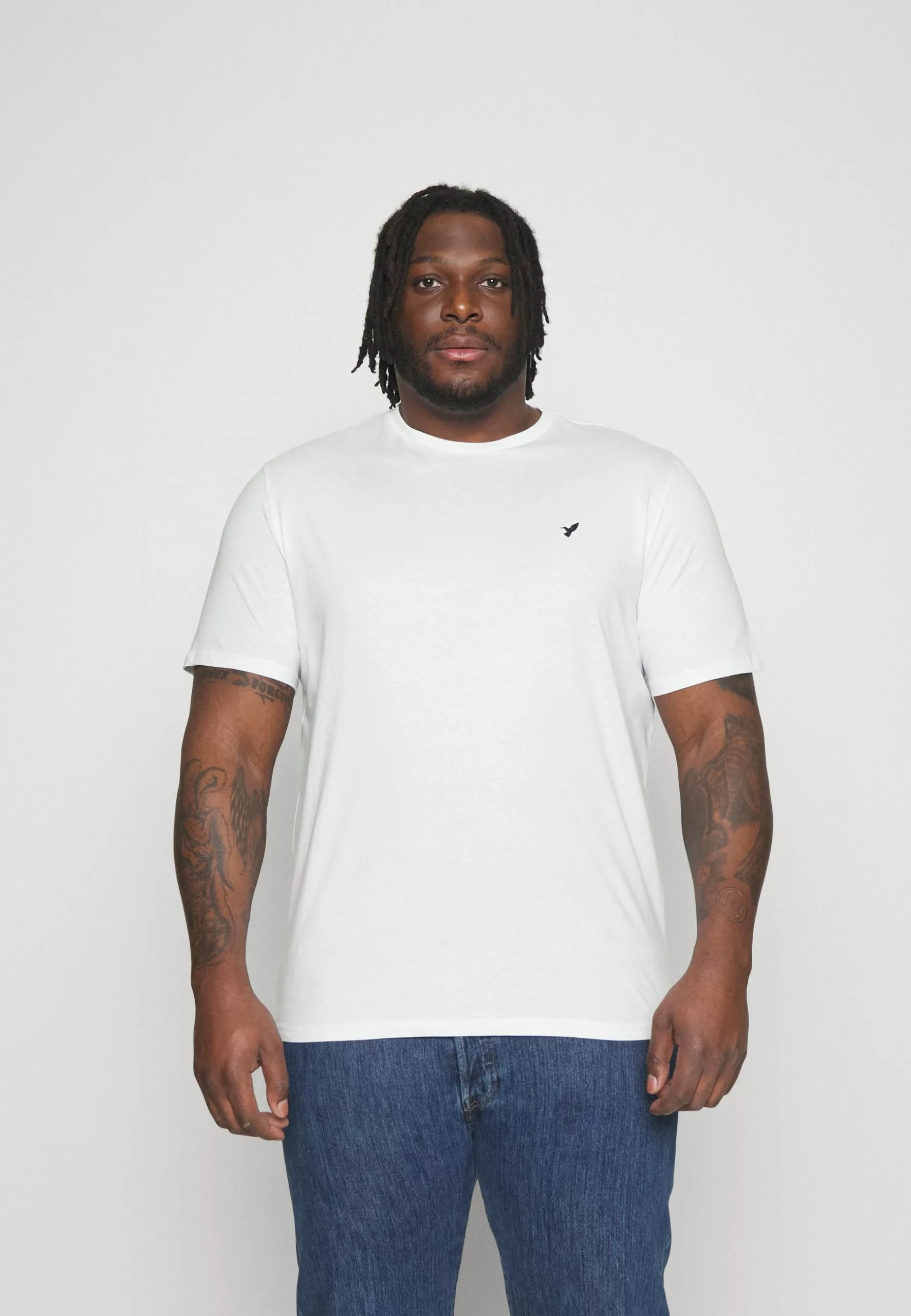 Pier One 2 PACK - T-shirt Basic - Dark Blue/white 5 Pier One 2 PACK - T-shirt Basic - Dark Blue/white - obrazek 3